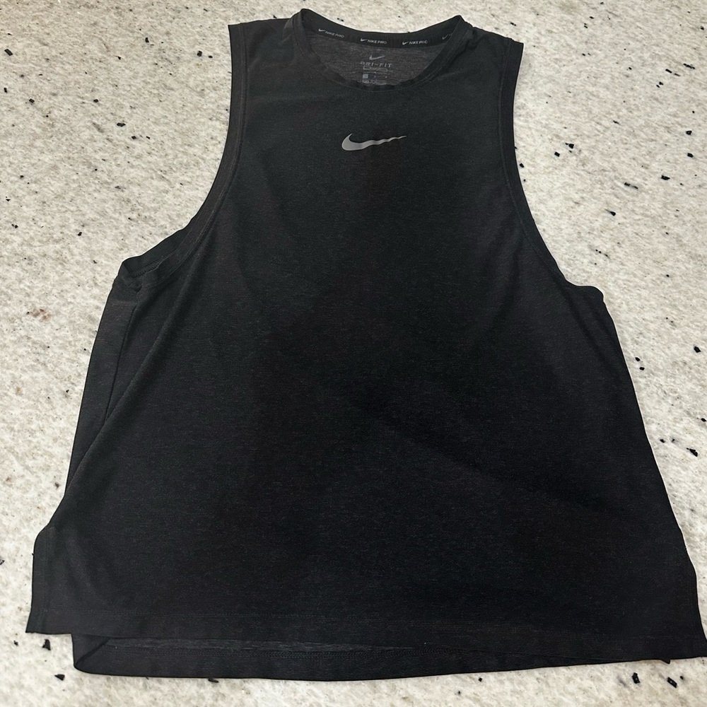 Nike Pro tank